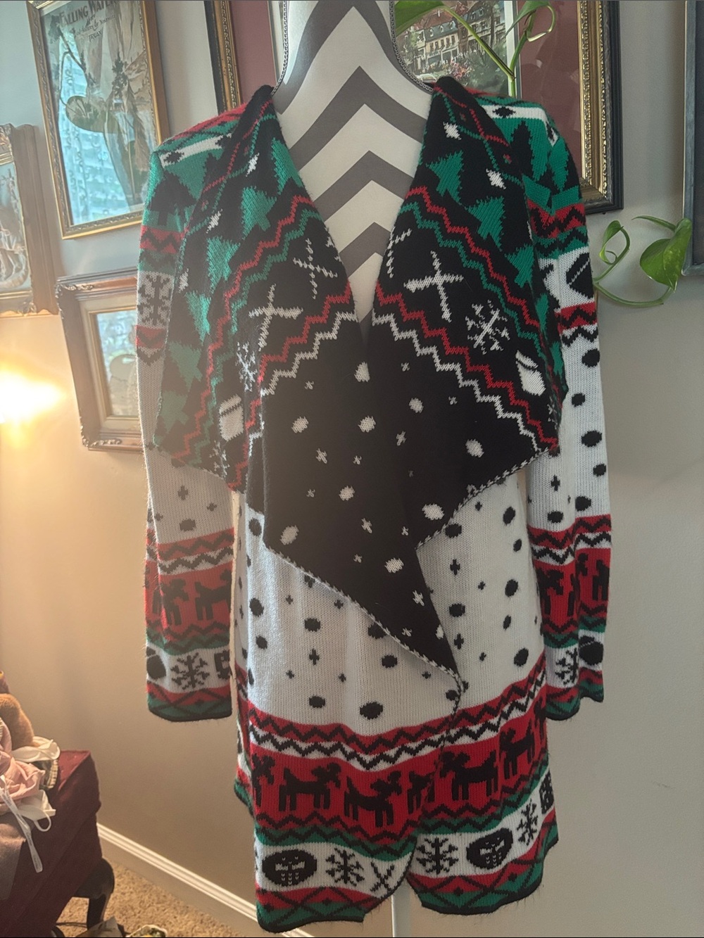 Festive Hockey Holiday Open-Front Cardigan Sweater - Red, Green, Black, White 🥅